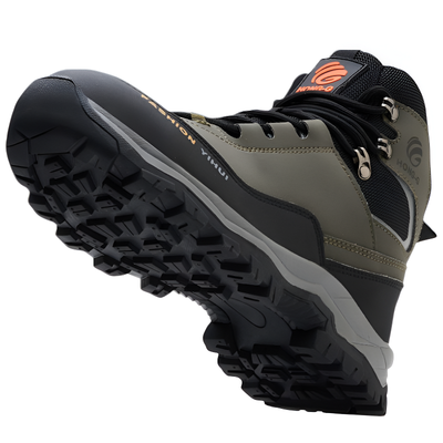 Scarponi uomo montagna