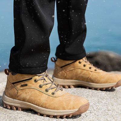 Scarponi comodi da montagna