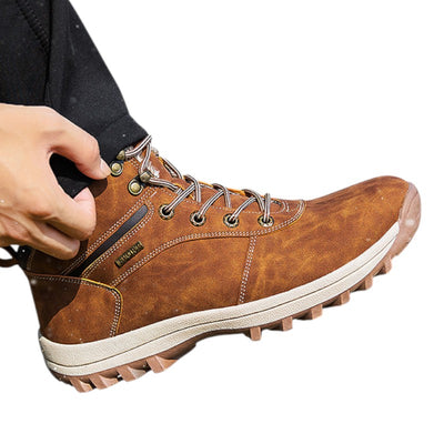 Scarponi comodi da montagna