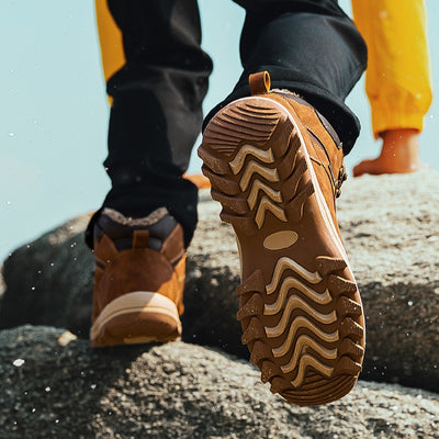 Scarponi comodi da montagna