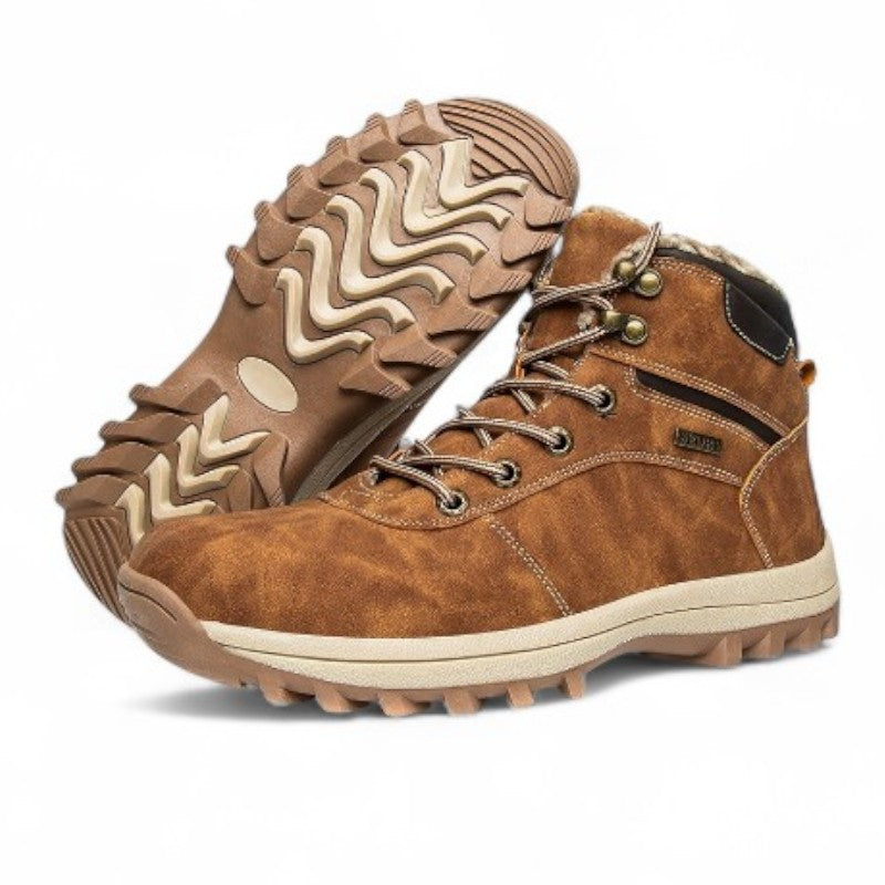 Scarponi comodi da montagna