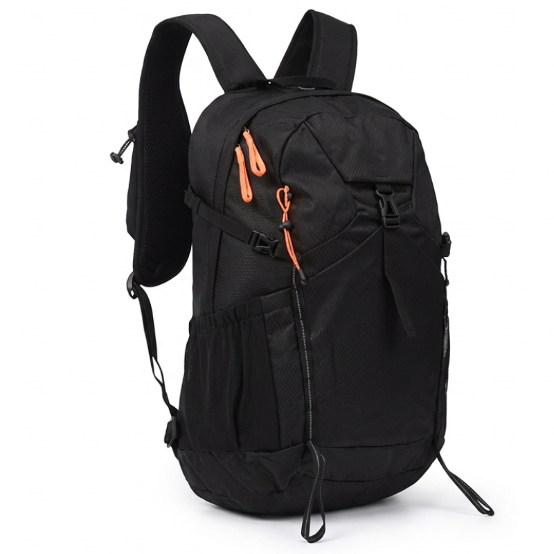 Zaino da trekking nero da 30 litri