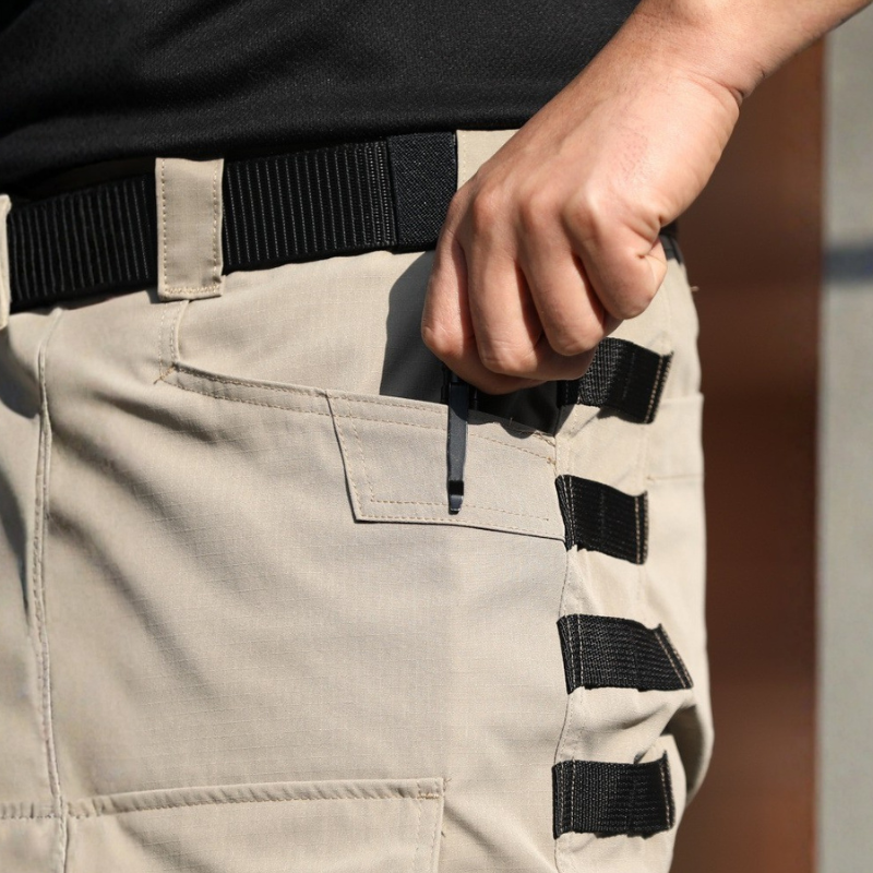 Pantaloni cargo militari uomo multitasche