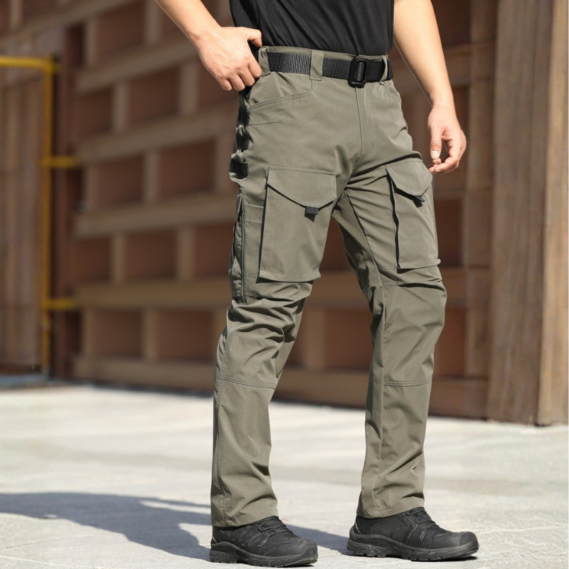 Pantaloni cargo militari uomo multitasche