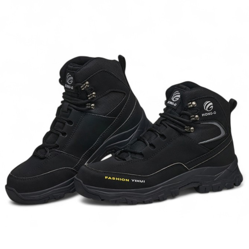 Scarponi uomo montagna