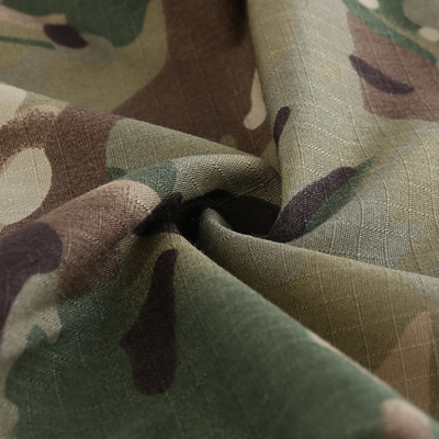 Pantaloni cargo mimetici uomo