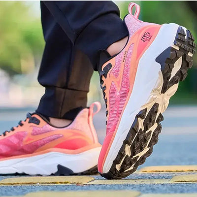 Chaussure de marche grande endurance