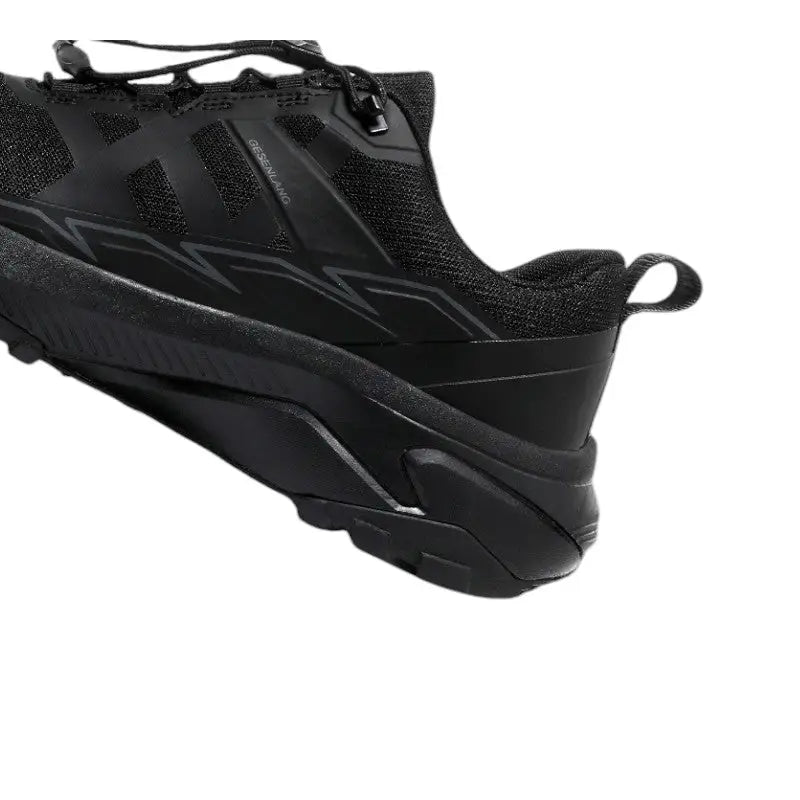 Chaussure de marche terrain escarpé