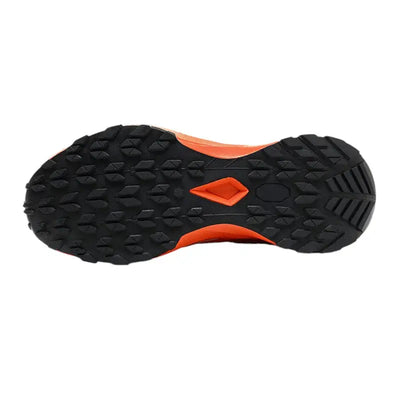 Chaussure de marche terrain escarpé