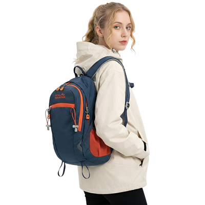 Zaino trekking 30 litri leggero